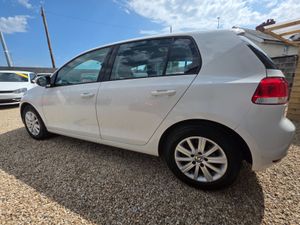 Volkswagen Golf Automatic - Image 4