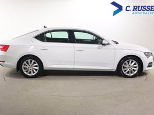 Skoda Superb Diesel Hatchback - Image 4