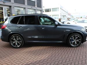 BMW X5 XDRIVE 30D X30D M SPORT 5DR 7 SEATER  AUTO - Image 3