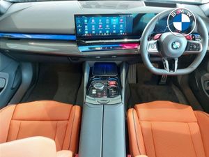 BMW M5 Touring - Image 4