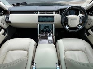 Land Rover Range Rover Vogue Ivory Leather P400e - Image 2