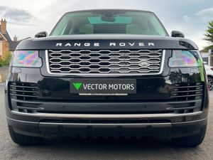 Land Rover Range Rover Vogue Ivory Leather P400e - Image 4