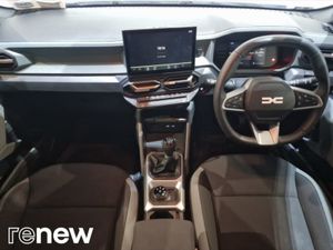 Dacia Duster TCe 130 4x4 Extreme - Image 3
