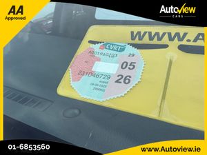 Toyota Hilux Black Edition + Chrome Pack 2.4L Crew - Image 2