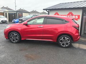 2018 HONDA VEZEL RED AUTOMATIC - Image 2