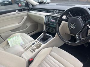 Volkswagen Passat 2016 Highline 2.0Tdi FSH! - Image 3