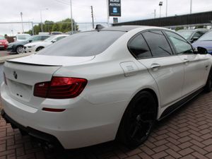 BMW 5-SERIES 523D M-SPORT 4DR SALOON AUTOMATIC - Image 4