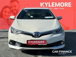 Toyota Auris 1.8 COMPACT HYBRID - DIAMOND ALLOYS - - Image 3