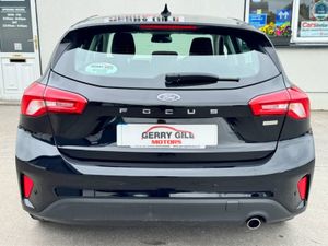 Ford Focus Zetec 1.5 Tdci 125PS 6speed 4DR - Image 4