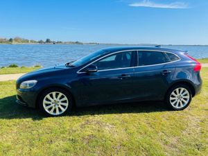 Volvo V40 1.6 Petrol T4 Spec - Image 3