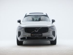 Volvo XC90 T8 Plus  7 Seater - Image 2