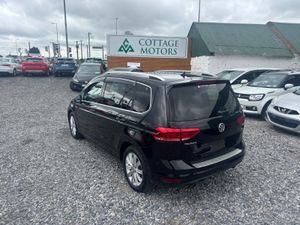 Volkswagen Touran - Image 2