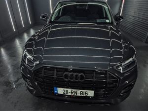 Audi Q5 35 TDI Launch Edition Auto - Image 2