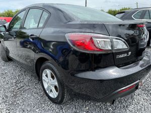 🔵 Mazda3 1.6D 110PS EXECUTIVE 4DR - Image 4