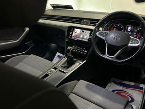 Volkswagen Passat BUSINESS 2.0 TDI MANUAL 6SPEED F - Image 2