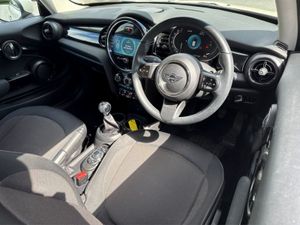 MINI HATCH 3-door Cooper Classic - Image 4