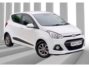 Hyundai i10 Deluxe 4DR - Image 2