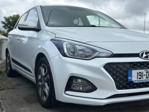 Hyundai i20 Active Deluxe 5DR - Image 4