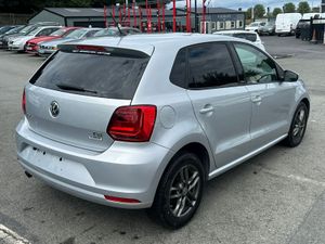 Volkswagen Polo 2014 with CarPlay - Image 2