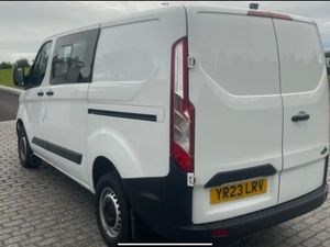 Ford Transit Custom 2023 WITH SIDE WINDOWS . - Image 4