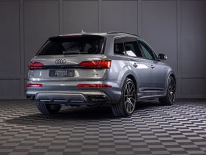 202 Audi Q7 3.0 55 TFSI S-Line E-Quattro - Image 3
