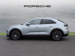 Porsche Macan 4 Electric (new 252 Registration) - Image 4
