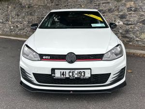 VW Golf GTI  2014 Manual - Image 2