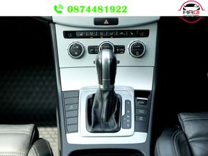 Volkswagen Passat 2014 white - Image 4