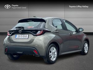 Toyota Yaris Yaris Hybrid 115 Luna - Image 2
