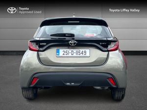 Toyota Yaris Yaris Hybrid 115 Luna - Image 4