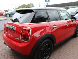 2019 MINI - Image 4