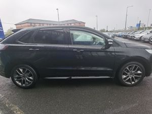 FORD EDGE 2.0TDCI SPORT **HUGE SPEC!!** AUTOMATIC - Image 4
