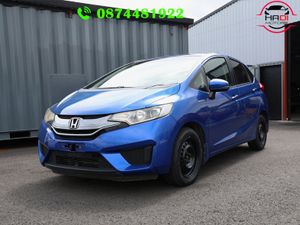 Honda Fit 2014 hybrid - Image 2