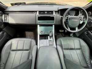 Land Rover Range Rover Sport HSE Dynamic Black Pa - Image 2
