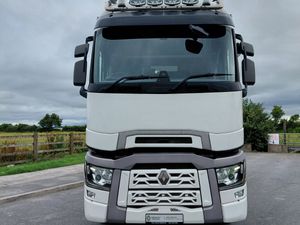 2021 Renault T-High 520 6x2 - Image 2