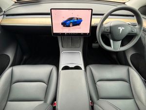 Tesla Model Y RWD - Image 2