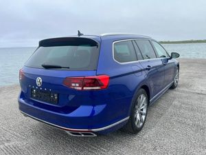 Volkswagen Passat EST Rline 2.0tdim6f 150 5DR - Image 3