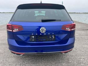 Volkswagen Passat EST Rline 2.0tdim6f 150 5DR - Image 4