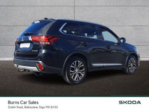 Mitsubishi Outlander 2.2 Di-d 150PS 6MT 4WD 7-sea - Image 4