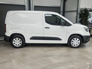 212 OPEL COMBO 3 SEATER NEW D..O.E - Image 3