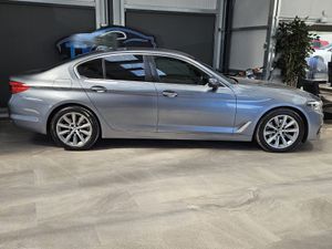 17 BMW 5 SERIES D SE - Image 4