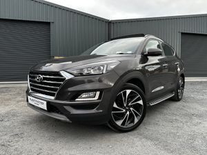 Hyundai Tucson 202’ PREMIUM LOW MILEAGE/SUNROOF - Image 2