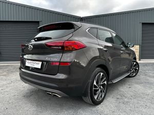 Hyundai Tucson 202’ PREMIUM LOW MILEAGE/SUNROOF - Image 4