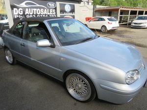 Volkswagen Golf 2000        CONVERTIBLE - Image 4