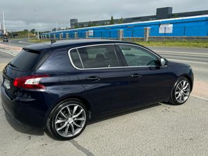 2015 Peugeot 308 1.2 Petrol Auto LOW KMS - Image 4