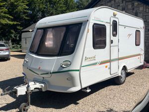 Elddis Avante 5 Berth Lightweight Caravan - Image 4