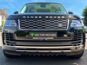 Land Rover Range Rover Vogue Ivory Leather P400e - Image 3