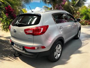 Kia Sportage 1.7 D EX 2WD - Image 2