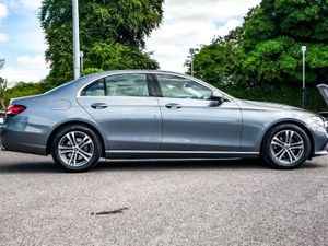 Mercedes-Benz E-Class E220d Avantgarde 194bhp Auto - Image 3