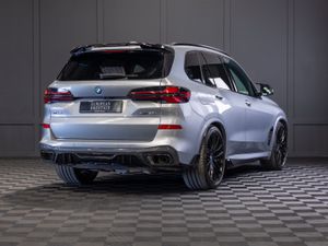 2025 BMW X5 X-Drive 50e M-Sport - Image 3